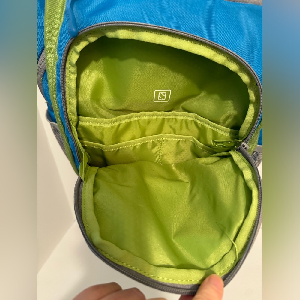 Speck Universal Laptop Backpack Adjustable Padded… - image 4